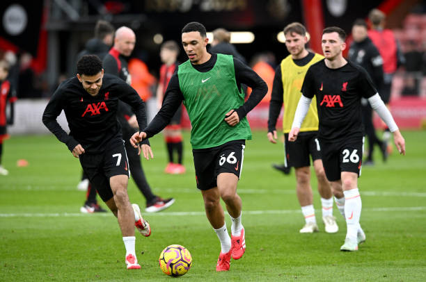 Salah đưa Liverpool vượt ải Bournemouth ảnh 10