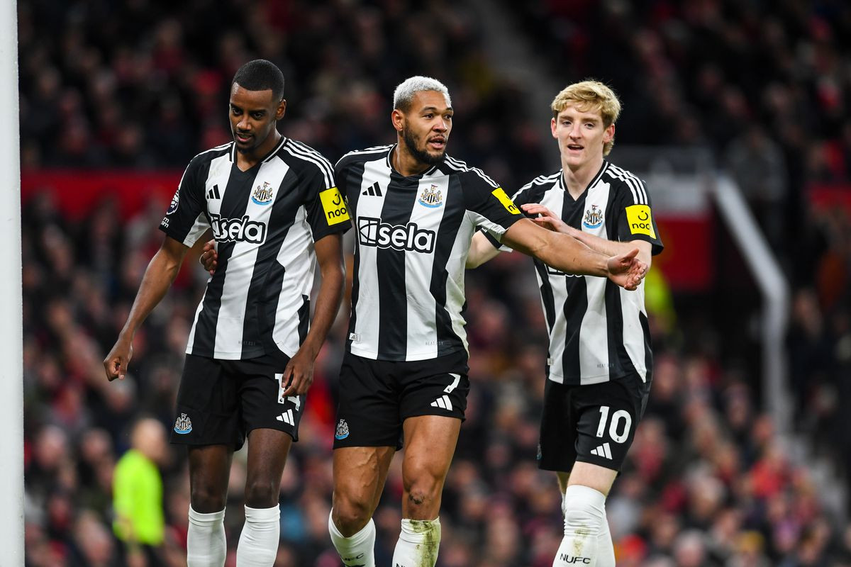 Newcastle cần vực dậy sau trận thua Aston Villa.