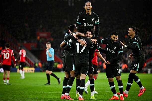 Liverpool thắng Southampton nhờ cú 'đúp' của Salah ảnh 14 Liverpool thắng Southampton nhờ cú 'đúp' của Salah ảnh 14