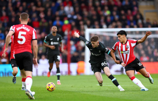 Liverpool thắng Southampton nhờ cú 'đúp' của Salah ảnh 6 Liverpool thắng Southampton nhờ cú 'đúp' của Salah ảnh 6