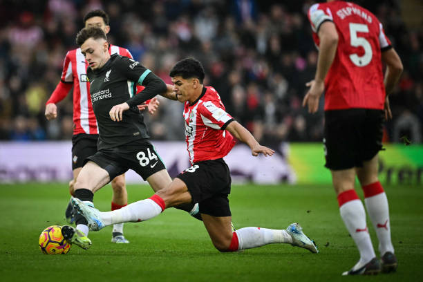 Liverpool thắng Southampton nhờ cú 'đúp' của Salah ảnh 8 Liverpool thắng Southampton nhờ cú 'đúp' của Salah ảnh 8