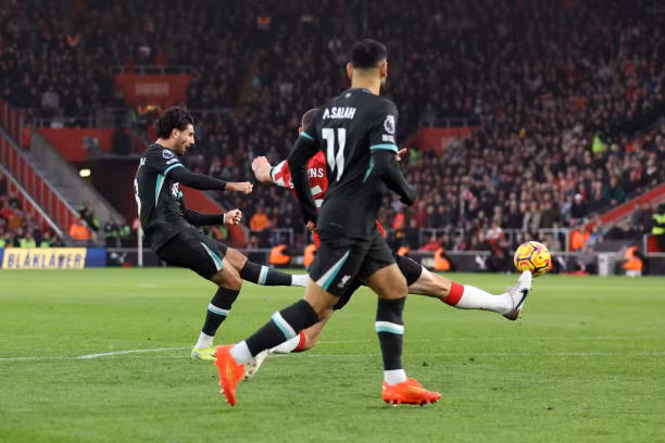 Liverpool thắng Southampton nhờ cú 'đúp' của Salah ảnh 11 Liverpool thắng Southampton nhờ cú 'đúp' của Salah ảnh 11