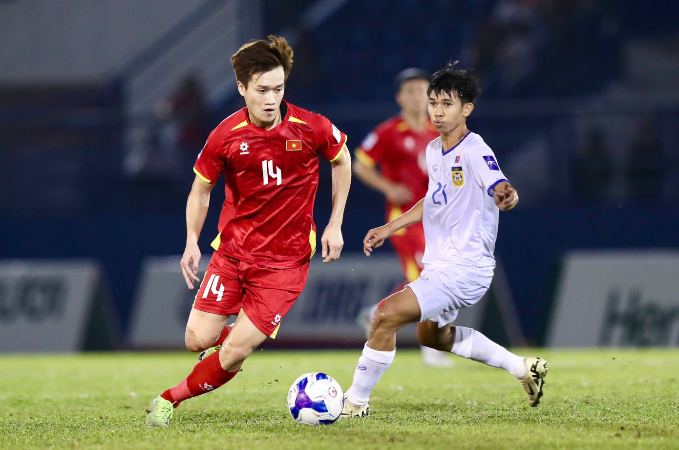 Đội tuyển Việt Nam đại phá Lào ảnh 30