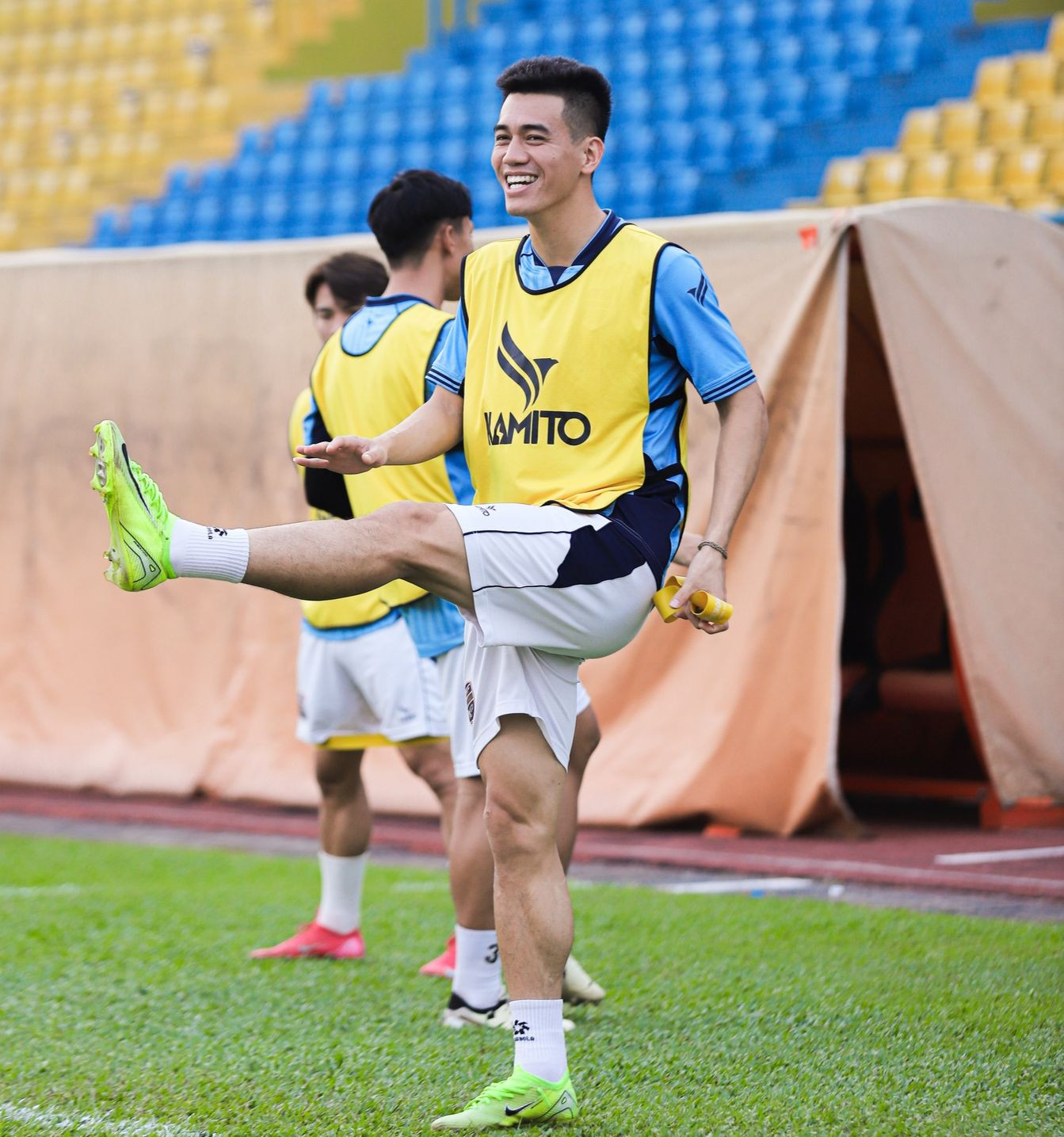 SLNA trắng tay trên sân Bình Dương, nguy cơ để SHB Đà Nẵng bám đuổi ảnh 2