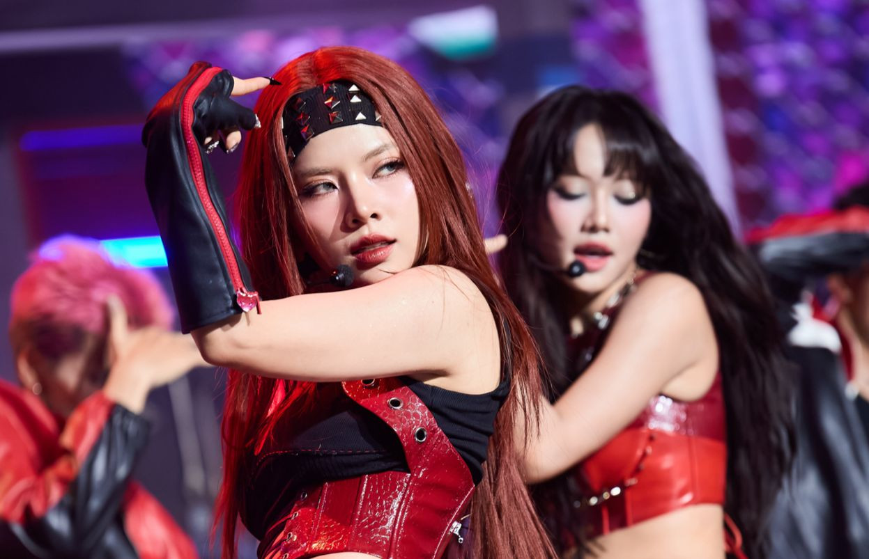 Ngô Lan Hương và Yeolan bị loại.