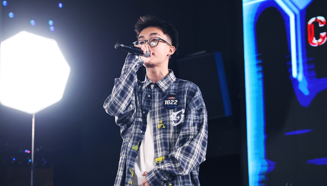 Dangrangto là một trong những tân binh được quan tâm nhiều nhất tại Rap Việt mùa 4. Vài tháng trước, rapper này nổi lên sau một trận beef (rap chiến) ở giới underground. Dangrangto cũng góp giọng trong bản hit Wrong Times, hút hàng chục triệu lượt xem ở đa nền tảng.