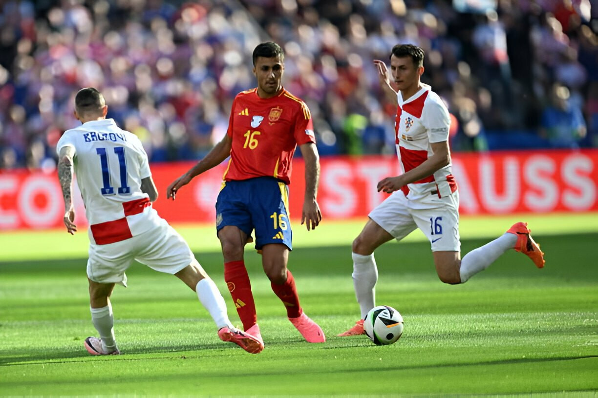 Hạ Croatia 3-0, Tây Ban Nha khẳng định sức mạnh ứng cử viên vô địch ảnh 22