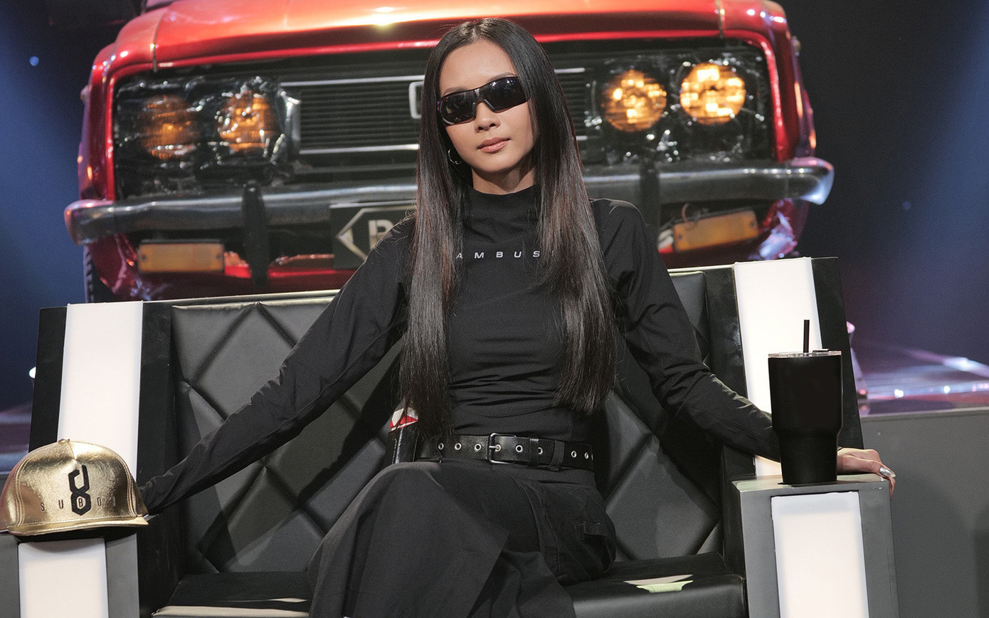 Suboi là một trong 3 giám khảo chấm casting Rap Việt mùa 3. Theo nguồn tin của Tiền Phong, Suboi sẽ giữ ghế giám khảo chính thức ở Rap Việt mùa 3. Nữ rapper từng đảm đương vai trò huấn luyện viên (HLV). Đến Rap Việt mùa 2, Suboi không tham gia. Sự vắng mặt của rapper sinh năm 1990 là yếu tố lớn khiến Rap Việt giảm sức hút ở mùa 2. Suboi là một trong 3 giám khảo chấm casting Rap Việt mùa 3. Theo nguồn tin của Tiền Phong, Suboi sẽ giữ ghế giám khảo chính thức ở Rap Việt mùa 3. Nữ rapper từng đảm đương vai trò huấn luyện viên (HLV). Đến Rap Việt mùa 2, Suboi không tham gia. Sự vắng mặt của rapper sinh năm 1990 là yếu tố lớn khiến Rap Việt giảm sức hút ở mùa 2.