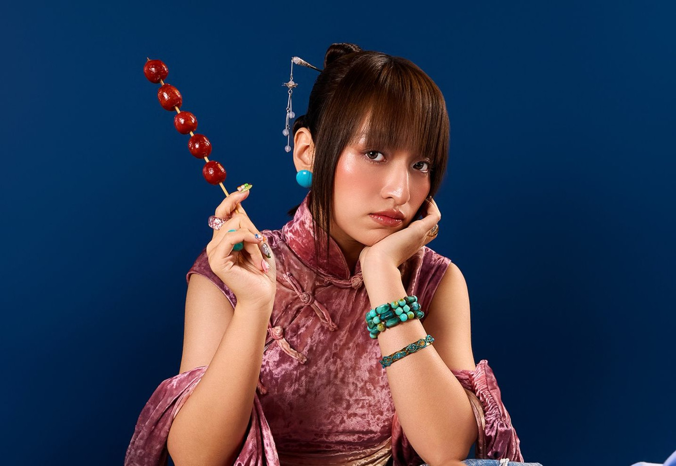 Chất giọng hiện đại, khả năng sáng tác và những kỹ năng tiềm ẩn biến Đào Tử A1J thành ẩn số của Em xinh say hi. Bên cạnh đó, sự linh hoạt khi hát tiếng Việt - Đài của Đào Tử A1J là một trong những yếu tố để nữ rapper tạo ra các phân đoạn có điểm nhấn khi tham gia game show.