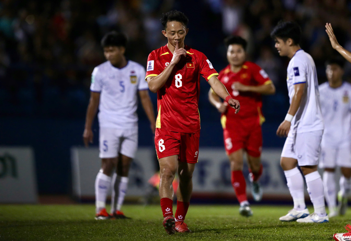 Đội tuyển Việt Nam đại phá Lào ảnh 10