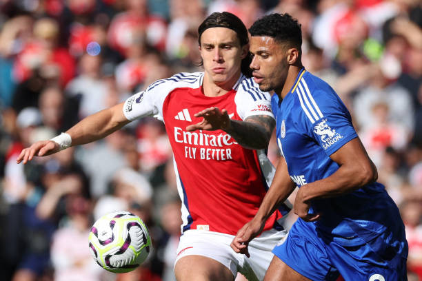 Arsenal đánh bại Leicester nhờ 2 bàn thắng phút bù giờ ảnh 10 Arsenal đánh bại Leicester nhờ 2 bàn thắng phút bù giờ ảnh 10