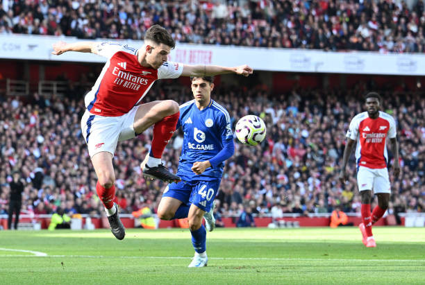 Arsenal đánh bại Leicester nhờ 2 bàn thắng phút bù giờ ảnh 9 Arsenal đánh bại Leicester nhờ 2 bàn thắng phút bù giờ ảnh 9