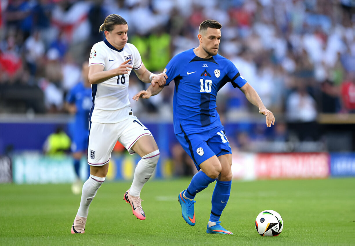  Slovenia ăn mừng khi cầm hoà Anh ảnh 14