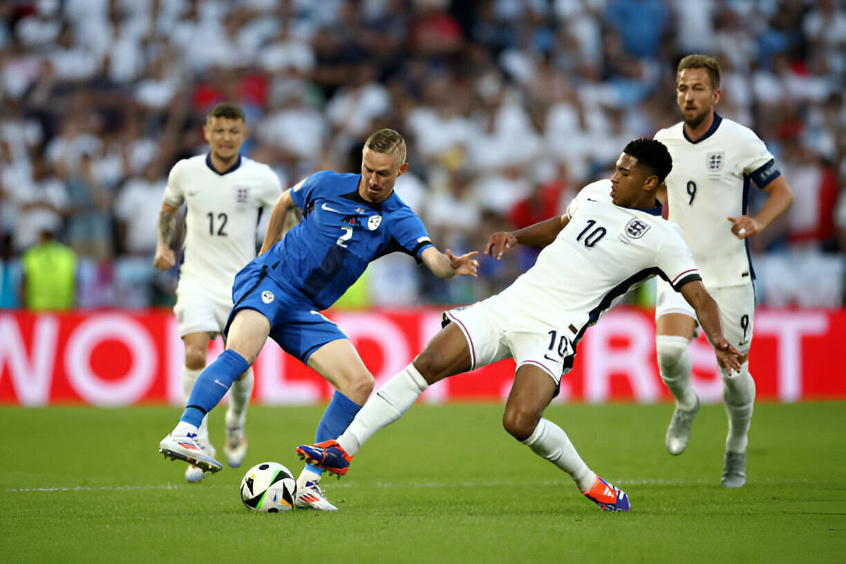  Slovenia ăn mừng khi cầm hoà Anh ảnh 16