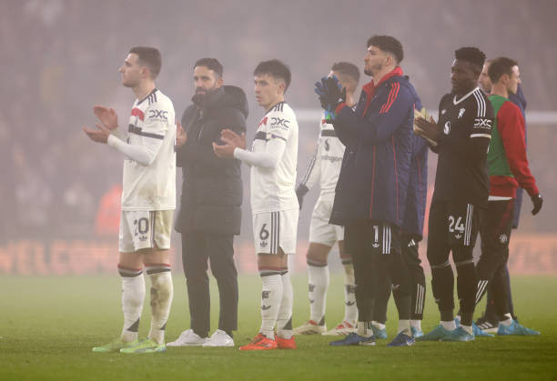 MU thua 2 trận liên tiếp ở Premier League. MU thua 2 trận liên tiếp ở Premier League.