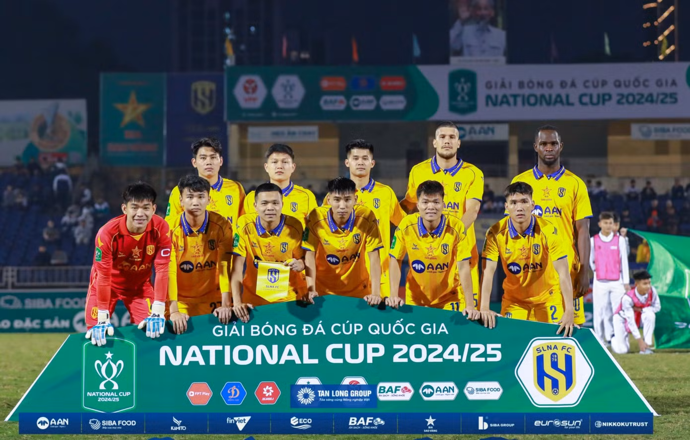 SLNA chật vật từng trận ở V.League 2024/25. Ảnh: Fanpage SLNA. SLNA chật vật từng trận ở V.League 2024/25. Ảnh: Fanpage SLNA.