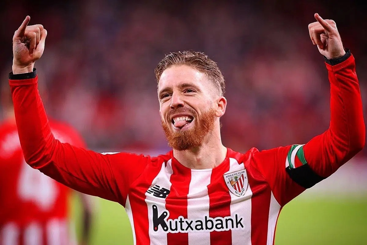 Sau mùa 2023/24, Iker Muniain khép lại hành trình 15 năm khoác áo đội một Athletic Bilbao. Tiền vệ người Tây Ban Nha chỉ mới 31 tuổi nhưng phong độ đã sang bên kia sườn dốc. Ngay lúc này, chỉ có một số CLB ở Argentina và Mỹ liên hệ Muniain.