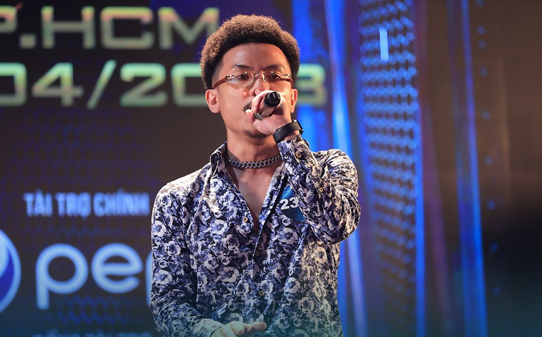 Richie D.icy là tân binh đáng chú ý ở buổi casting Rap Việt mùa 3. Trước đó, nam rapper từng gây chú ý qua bản rap Rolling, hút gần 6 triệu view trên YouTube. Richie D.icy là làn gió mới của rap Việt, góp công lớn đưa thể loại drill rap ghi dấu ấn trên thị trường. Sự góp mặt của Richie D.icy với giọng rap nặng đô, cùng flow sẽ thổi màu sắc hoàn toàn mới vào Rap Việt mùa 3.