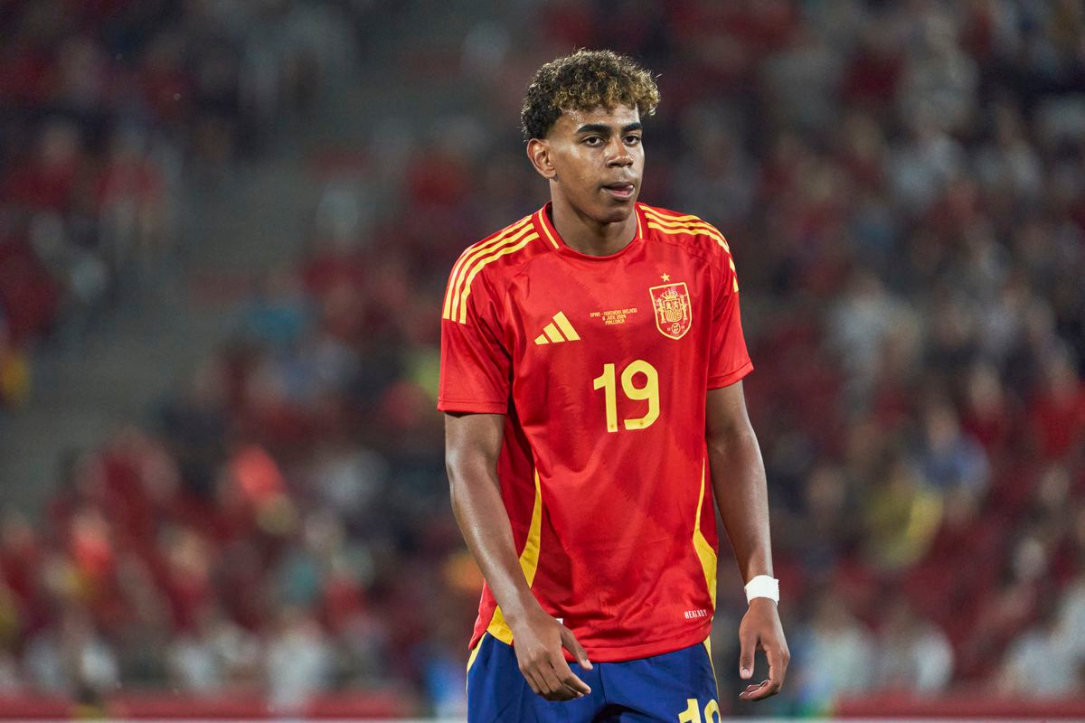 Yamal, tài năng trẻ đáng chú ý của Tây Ban Nha. Yamal, tài năng trẻ đáng chú ý của Tây Ban Nha.