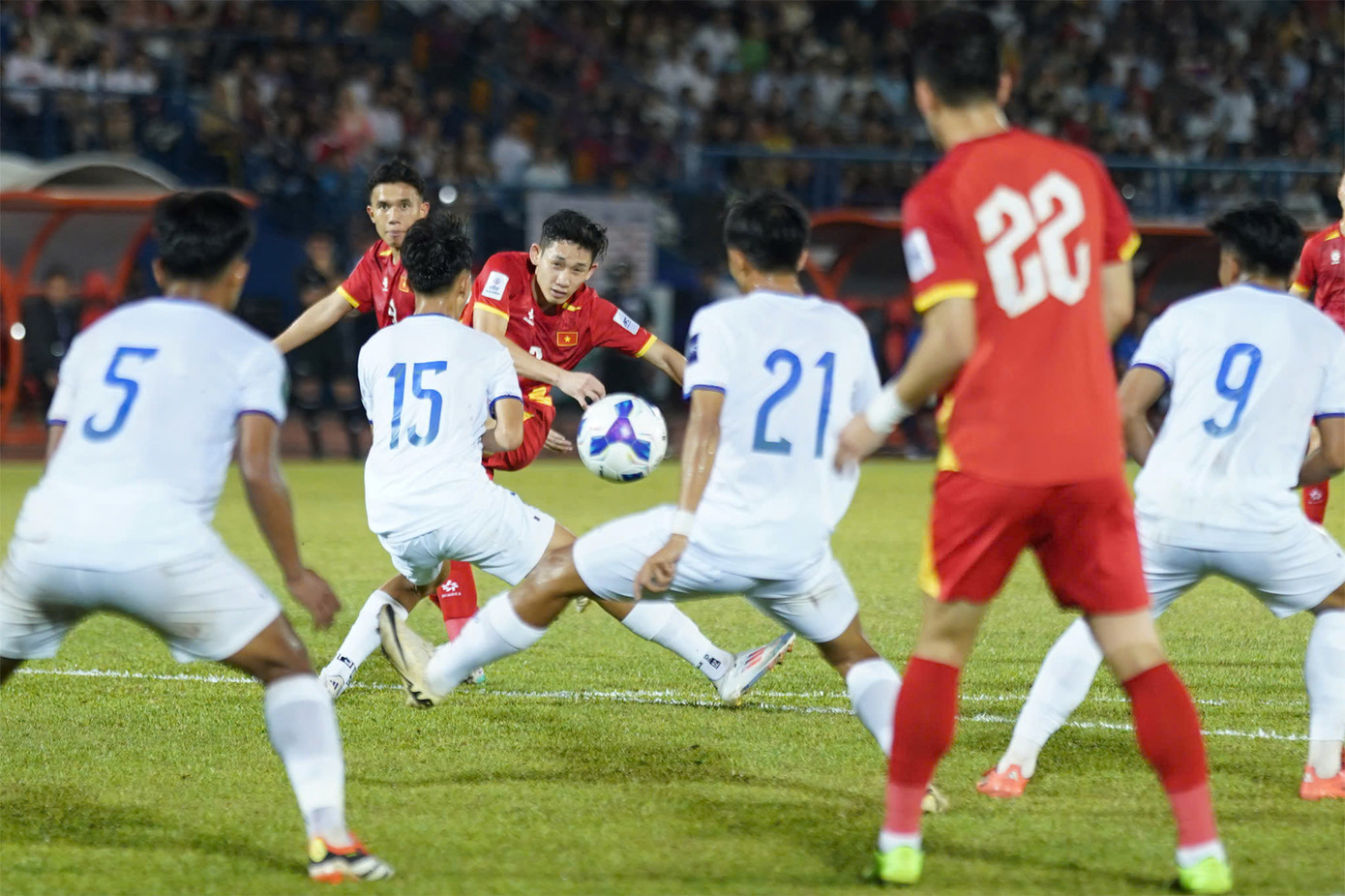 Đội tuyển Việt Nam đại phá Lào ảnh 27