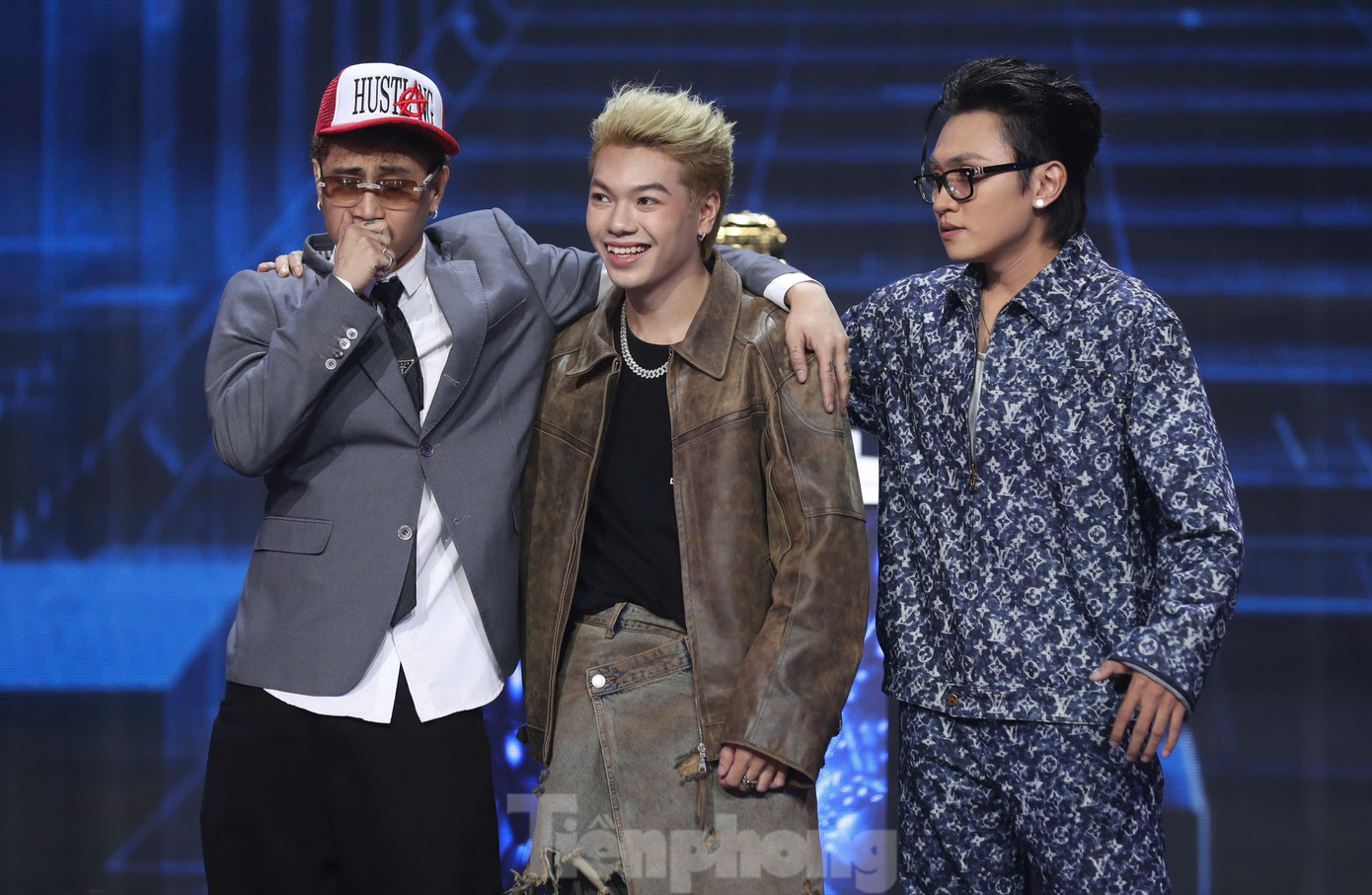 Robber, Gill và Manbo được xướng tên cho top 3 Rap Việt mùa 4. Đây là kết quả nằm trong dự đoán của khán giả từ đầu, khi Robber và Gill áp đảo phần còn lại. Trong khi đó, Manbo có lợi thế được số đông khán giả ủng hộ, bỏ phiếu, do đó học trò của Karik vượt lên nhiều đối thủ để chen chân vào top 3.