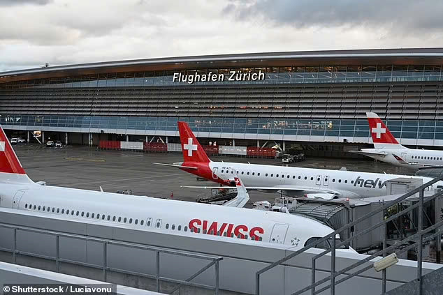 Swiss Air đang làm rõ việc phát tán hình ảnh nhạy cảm của khách trên máy bay. Ảnh: Shutterstock. Swiss Air đang làm rõ việc phát tán hình ảnh nhạy cảm của khách trên máy bay. Ảnh: Shutterstock.