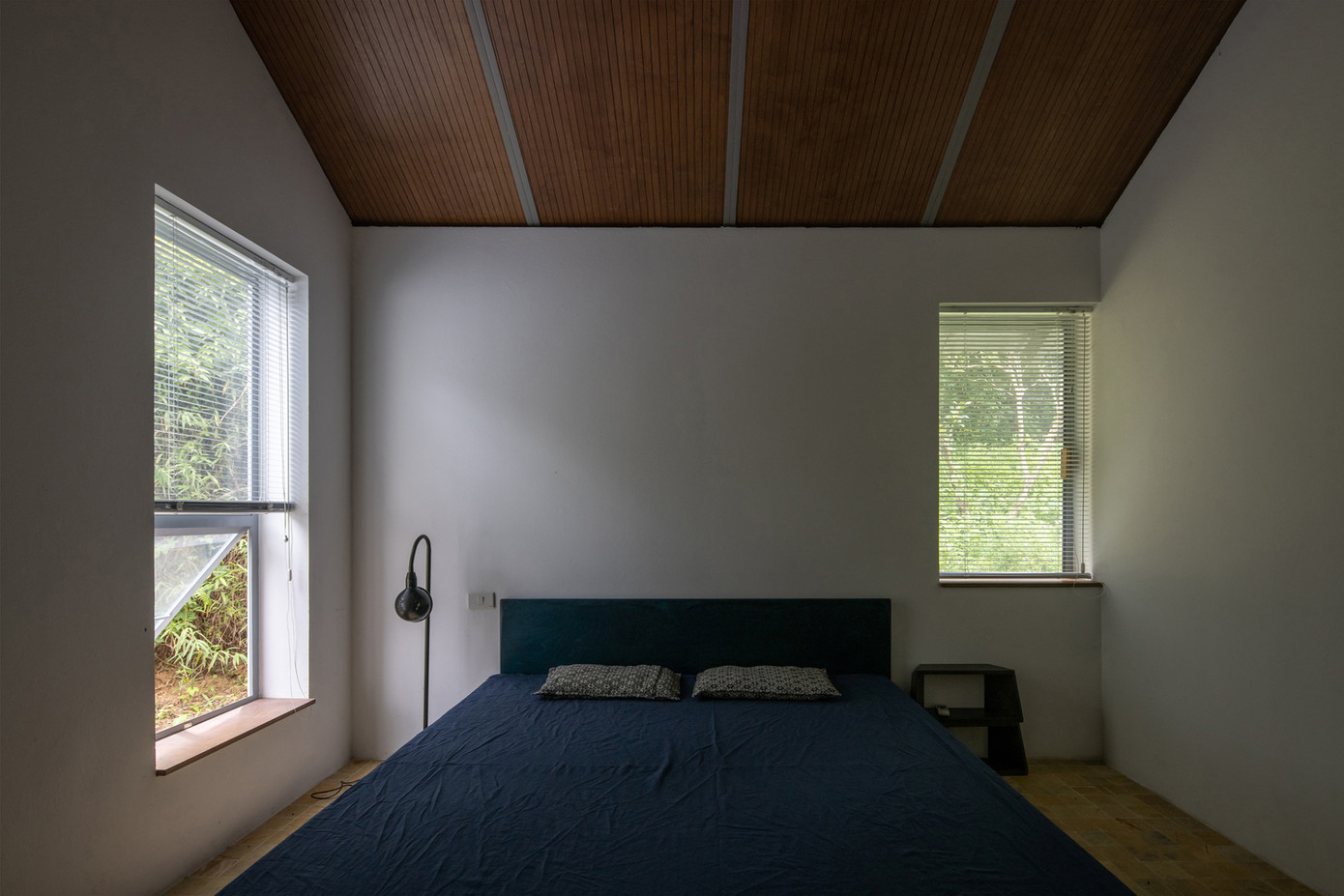 Các khu vực riêng tư, bao gồm phòng ngủ và phòng tắm, được bố trí ở những vị trí yên tĩnh, tách biệt với các hoạt động chung. Tất cả các phòng ngủ đều có mặt tiền mở để tận dụng tối đa ánh sáng tự nhiên và mang đến nơi nghỉ ngơi thoải mái. Các khu vực riêng tư, bao gồm phòng ngủ và phòng tắm, được bố trí ở những vị trí yên tĩnh, tách biệt với các hoạt động chung. Tất cả các phòng ngủ đều có mặt tiền mở để tận dụng tối đa ánh sáng tự nhiên và mang đến nơi nghỉ ngơi thoải mái.