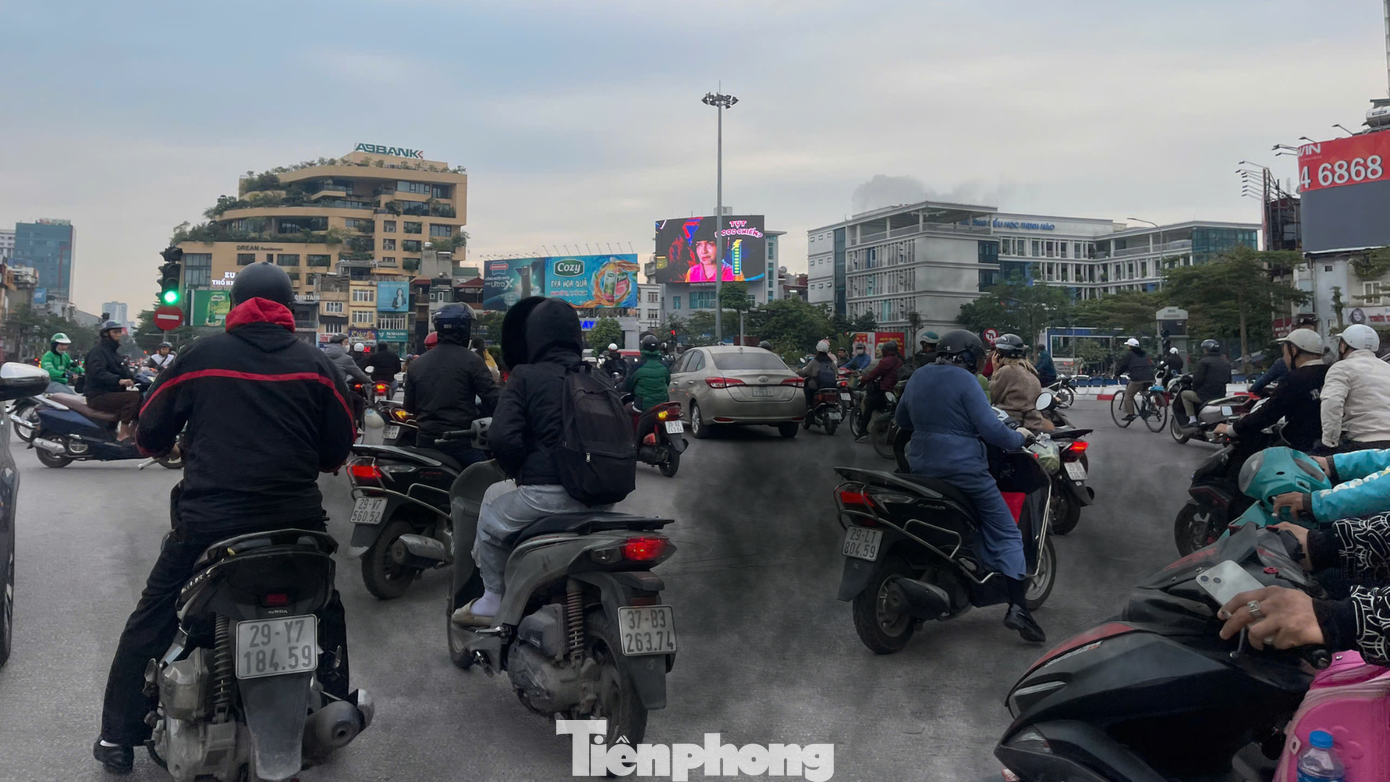 Thời gian thực hiện kiểm định khí thải mô tô, xe gắn máy sẽ theo Quyết định của Thủ tướng Chính phủ, chứ không phải bắt buộc ngay từ ngày 1/1/2025. Ảnh: Lộc Liên.