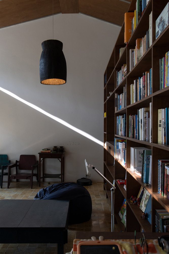 Không gian mở này kết nối liền mạch nội thất với không gian ngoài trời, tạo cảm giác hòa hợp với thiên nhiên. Không gian mở này kết nối liền mạch nội thất với không gian ngoài trời, tạo cảm giác hòa hợp với thiên nhiên.