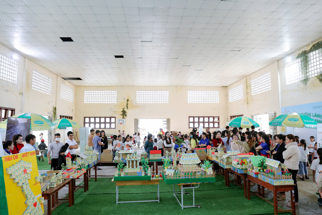 Hành trình kết nối dinh dưỡng lành với tình yêu thiên nhiên, lan tỏa văn hóa đọc. Ảnh: Vinasoy