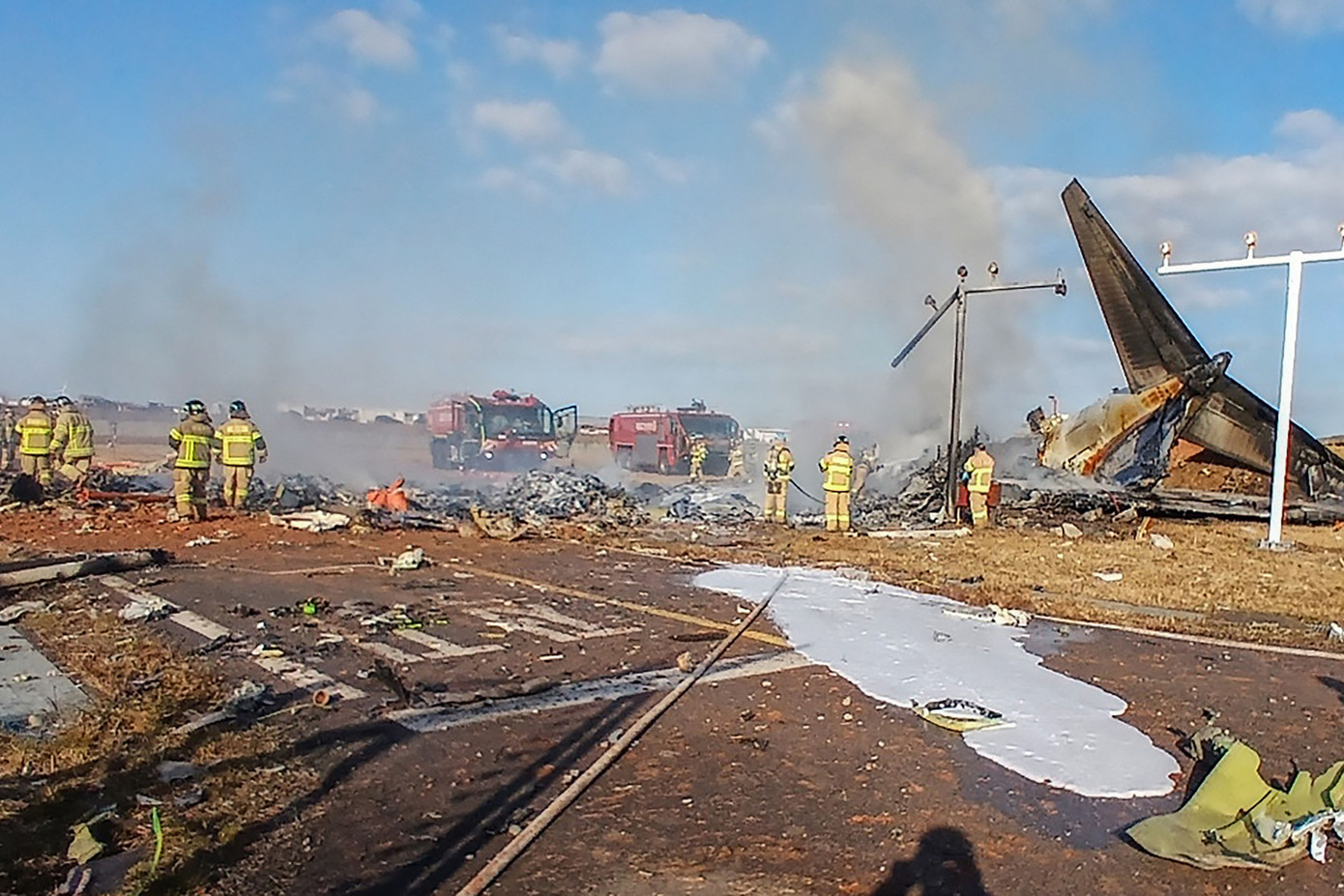Đường băng tại sân bay quốc tế Muan dài 2.800 m, ngắn hơn đáng kể so với các đường băng tại những sân bay thương mại gần thủ đô Seoul. Ảnh: Yonhap.