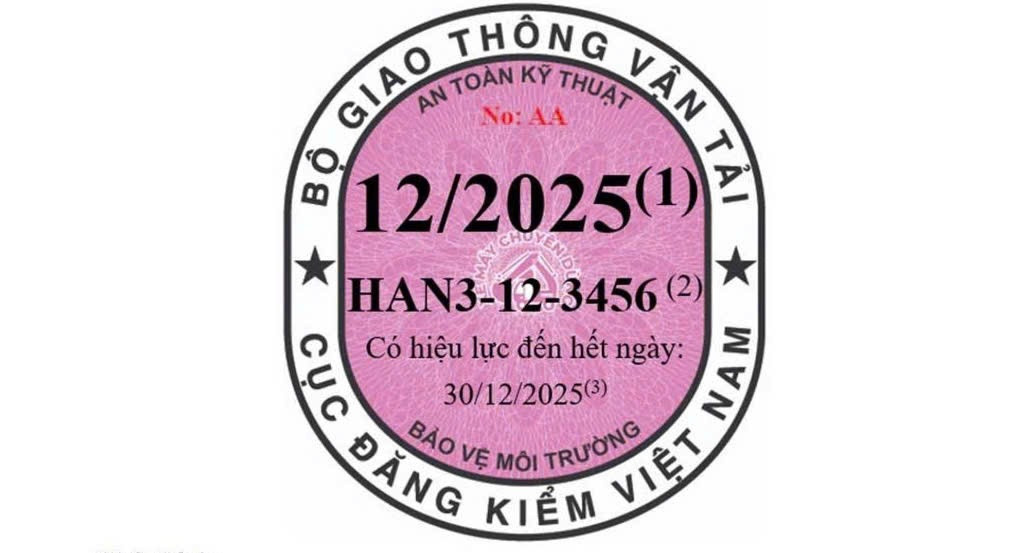 Tem kiểm định màu tím hồng dùng cho xe máy. Ảnh: Bộ GTVT. Tem kiểm định màu tím hồng dùng cho xe máy. Ảnh: Bộ GTVT.