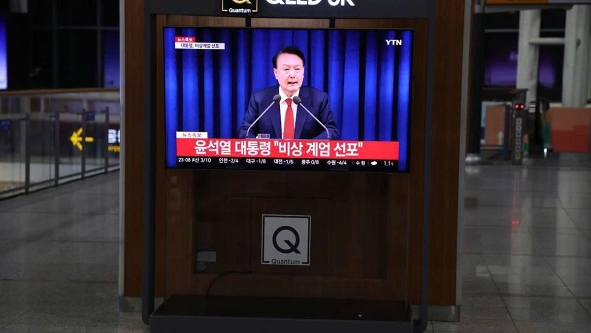 Phòng chờ ở ga Seoul ở Yongsan-gu vắng tanh khi thiết quân luật được ban bố ở Hàn Quốc. Ảnh: 뉴스1.