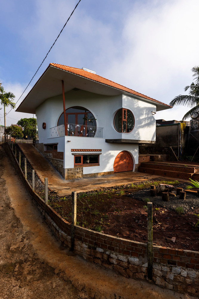 Ngôi nhà được coi là minh chứng cho sự kết hợp hoàn hảo giữa tính thẩm mỹ, công năng và giá trị sống bền vững.