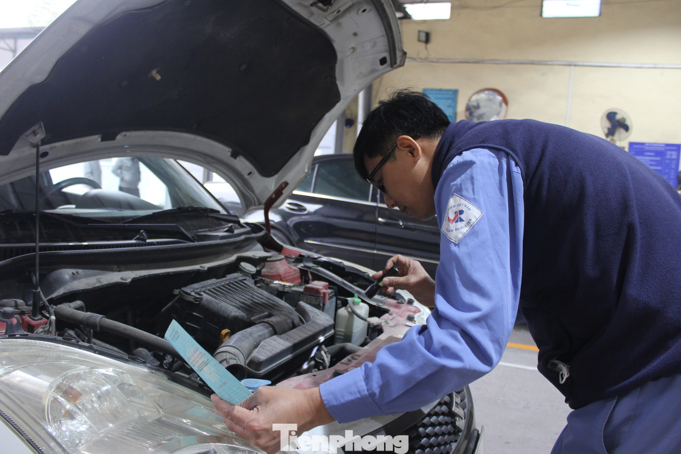 Đồng thời, cần sớm có trợ cấp độc hại cho đăng kiểm viên vì môi trường làm việc rất khắc nghiệt, qua đó, có thêm yếu tố thu hút nhân lực cho lĩnh vực đặc thù này…