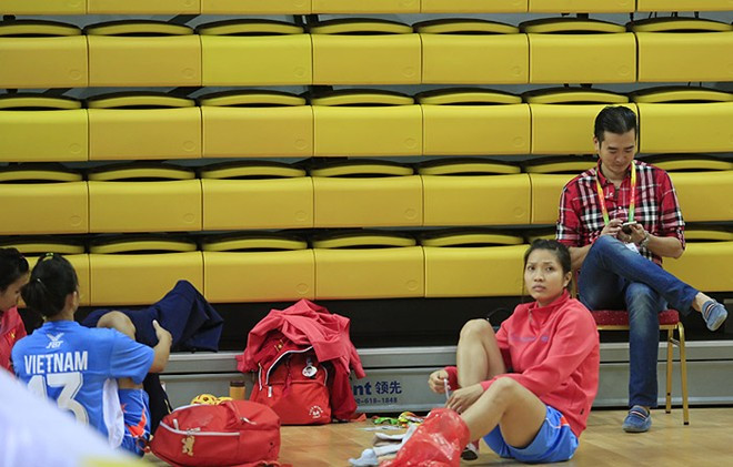 Cầu mây Việt Nam thất bại tại SEA Games 27 với tấm HCĐ. Trước khi lên đường, chúng ta kỳ vọng sẽ cạnh tranh HCV với Thái Lan Bài viết: http://news.zing.vn/HLV-cau-may-ngao-ngan-nhin-hoc-tro-thua-Myanmar-post377795.html#category Nguồn Zing News 