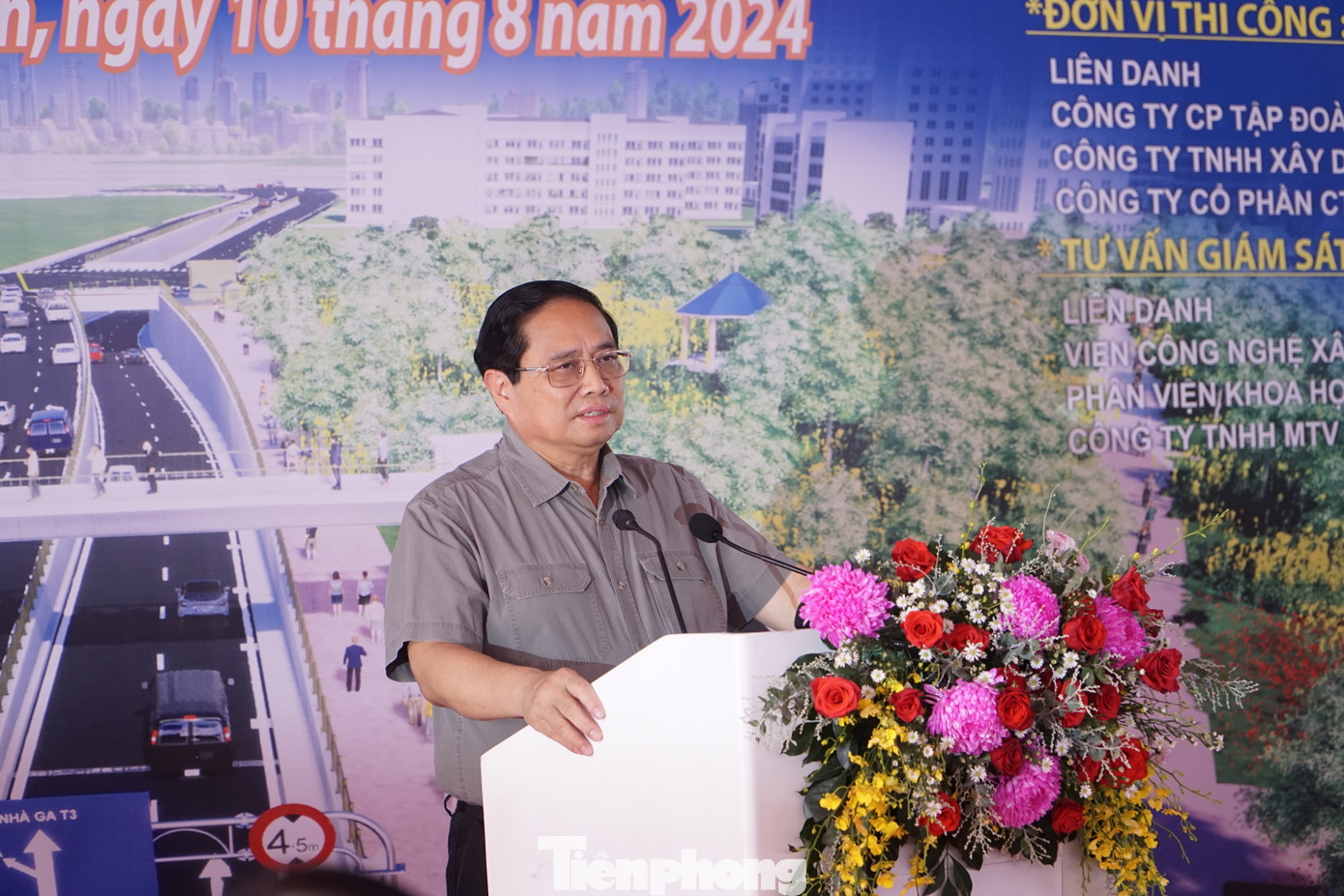 Thủ tướng Chính Phủ Phạm Minh Chính phát biểu tại lễ thông xe. Thủ tướng Chính Phủ Phạm Minh Chính phát biểu tại lễ thông xe.