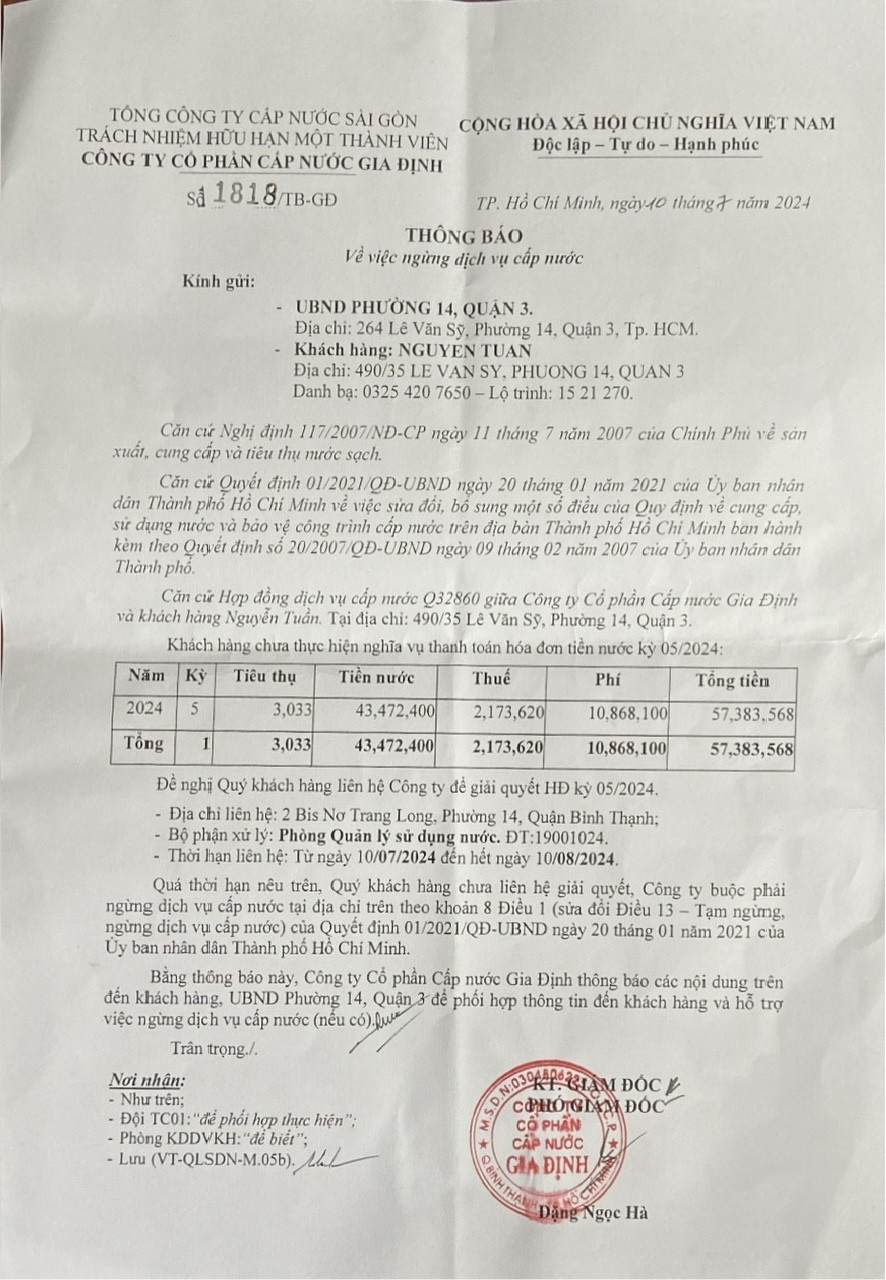 Thông báo ngừng dịch vụ cấp nước được gửi đến gia đình ông Huy. Ảnh: Nhân vật cung cấp