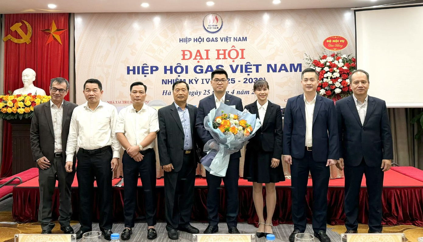 Các lãnh đạo Hiệp hội GAS Việt Nam nhiệm kỳ IV. Các lãnh đạo Hiệp hội GAS Việt Nam nhiệm kỳ IV.