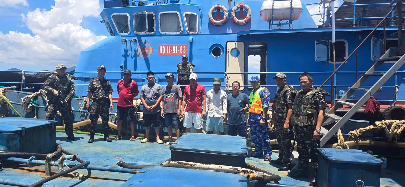 Lực lượng chức năng phát hiện 2 hầm chứa 75m3 chất lỏng nghi là dầu diesel.