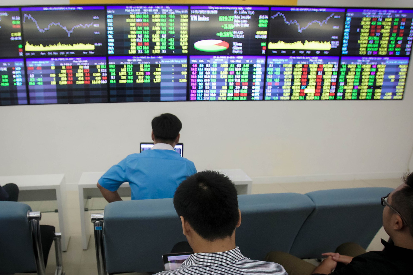 Loạt doanh nghiệp bị xử phạt do vi phạm quy định trong lĩnh vực chứng khoán. Ảnh minh họa.