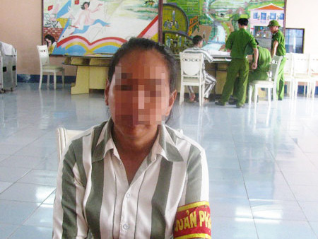 “Dù mang nhiều tội danh khác nhau nhưng những phạm nhân nữ tại đây đều có ý thức chấp hành tốt, ai cũng phấn đấu sửa chữa những sai lầm của cuộc đời mình”, một cán bộ giám thị nơi đây nhận xét. . “Dù mang nhiều tội danh khác nhau nhưng những phạm nhân nữ tại đây đều có ý thức chấp hành tốt, ai cũng phấn đấu sửa chữa những sai lầm của cuộc đời mình”, một cán bộ giám thị nơi đây nhận xét.