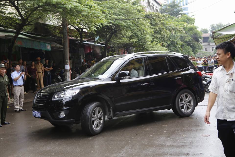 Kẻ bắt cóc thả con tin, đầu hàng cảnh sát ảnh 2