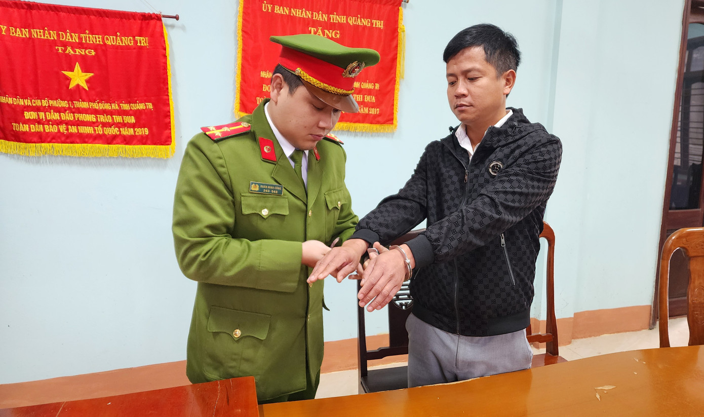 Đối tượng Hoàng Công Thuận bị bắt tạm giam. Ảnh: CAQT