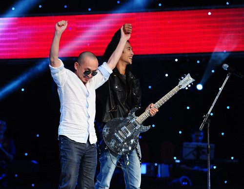 Thân Trọng Nghĩa từng tham gia Vietnam Idol và hiện đang là thành viên ban nhạc rock Parasite