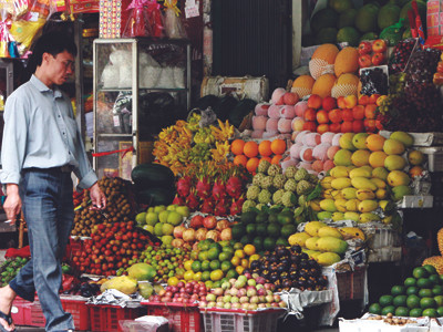 Rau quả Trung Quốc tràn ngập thị trường