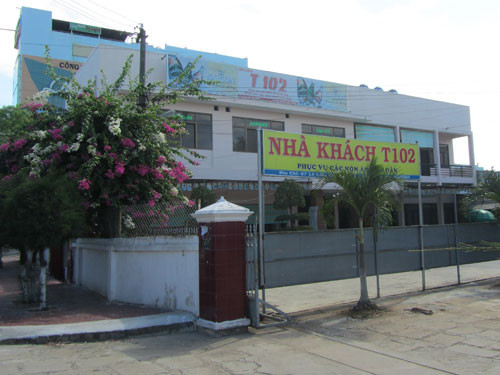 Nhà khách T102, nơi được cho là ông Lê Văn Vương và bà Hà Cẩm Hà hẹn hò nhau