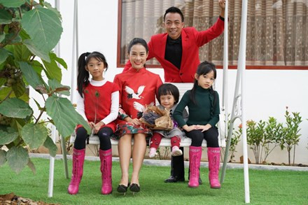 “Hậu phương vững chắc” của Việt Hoàn, Trọng Tấn, Đăng Dương là ai? ảnh 4