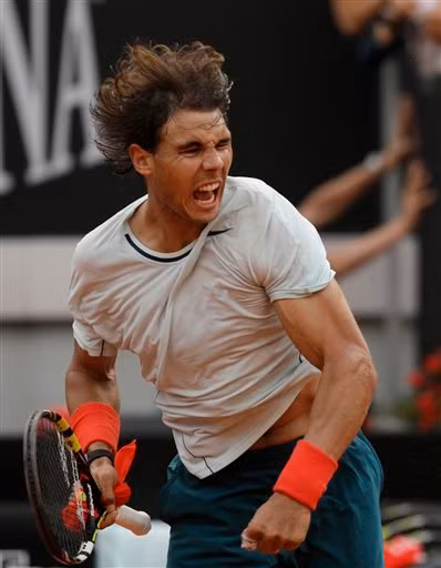 Rafa Nadal phấn khích sau khi khó nhọc vượt qua Gulbis