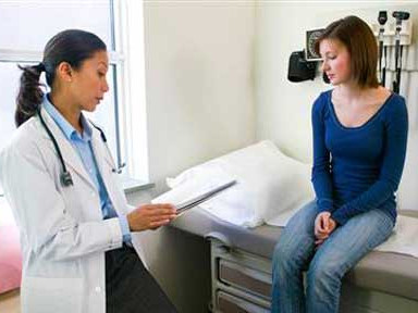 Nên đến gặp bác sĩ để được tư vấn không nên tự ý uống thuốc. Ảnh minh họa: Internet. Nên đến gặp bác sĩ để được tư vấn không nên tự ý uống thuốc. Ảnh minh họa: Internet